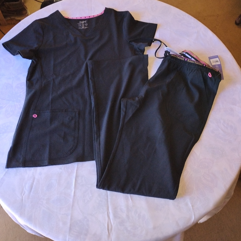 HeartSoul Black scrub Set Size Medium Tall